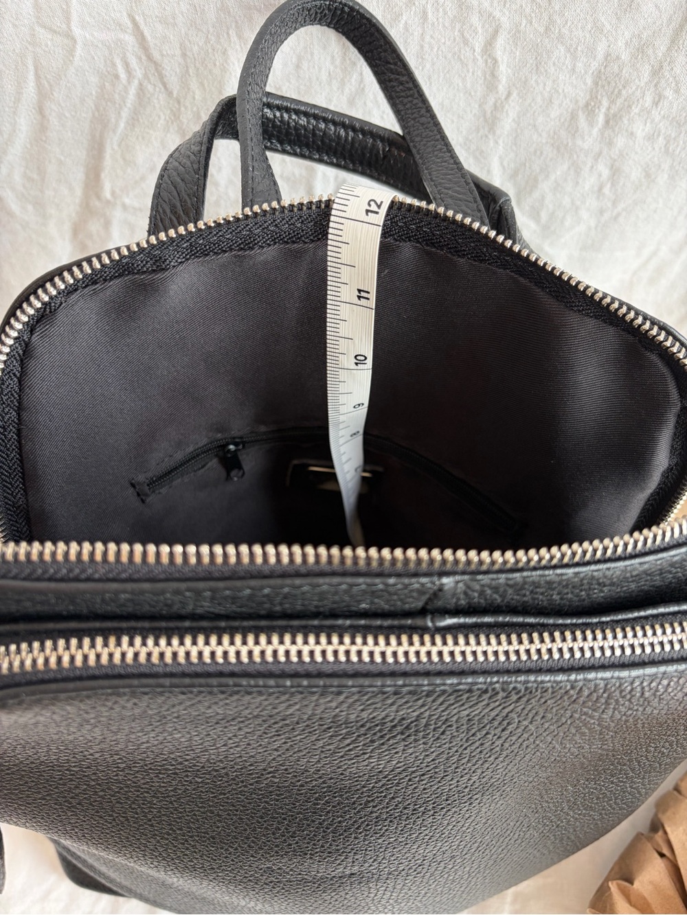 L.Credi Genuine Leather Backpack Made in Italy - Picture 7 of 9